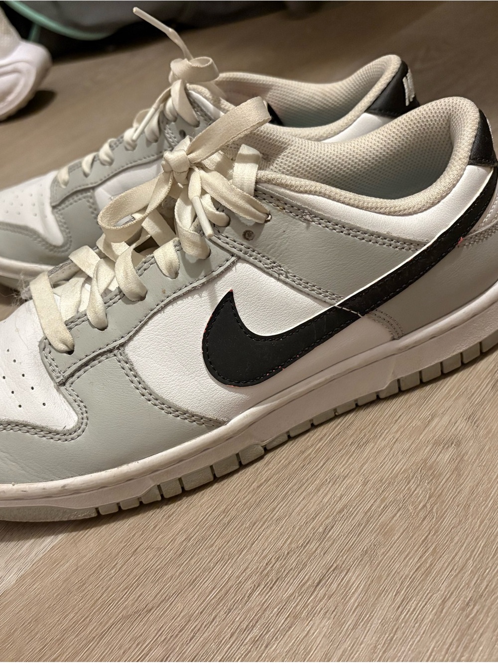 Nike Low-Top Sneakers in White, Light Gray and Black